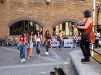 LAL-UK-SS-SM-Excursions-Street-Entertainment-01