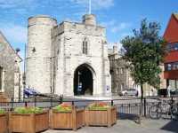 embassy_summer_schools_canterbury_castle