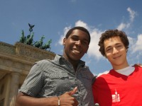 brandenburgertor-boys-m