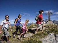 morzine-hiking-cross