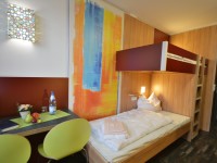 009-oberwesel-juniors-room_36544034080_o