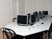 007_did_munich_school_computer-room_34203556444_o