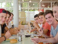 Berlin-Center_Lunchtime_0190_16x9