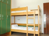 Munich_Triple-bed-room_16x9