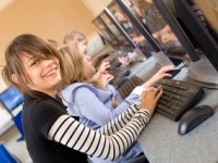 embassy_summer_schools_reigate_computer_room